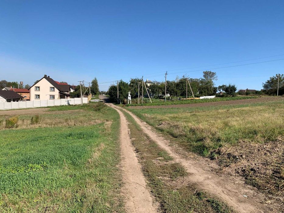 Земельна ділянка в Обарові під будівництво