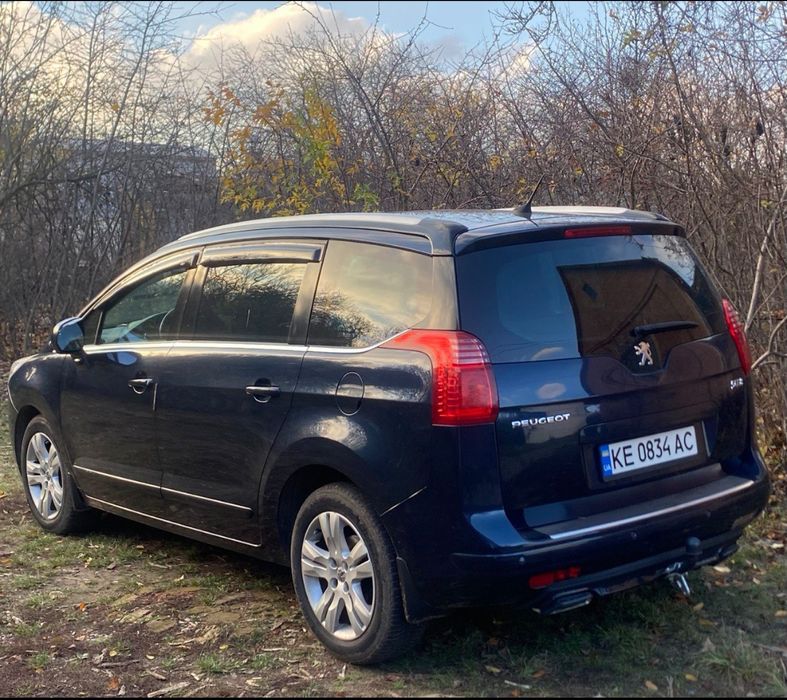 Продам або обміняю Пежо 5008 з доплатою в обидва боки