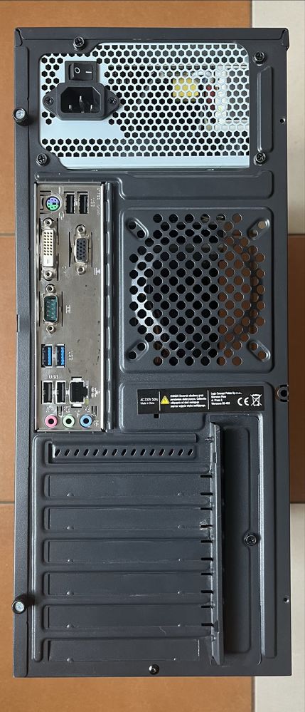 Komputer stacjonarny i5-7400 HDD 1TB 12GB RAM Windows Home