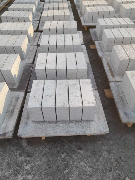 Bloczki betonowe fundamentowe B20 B15