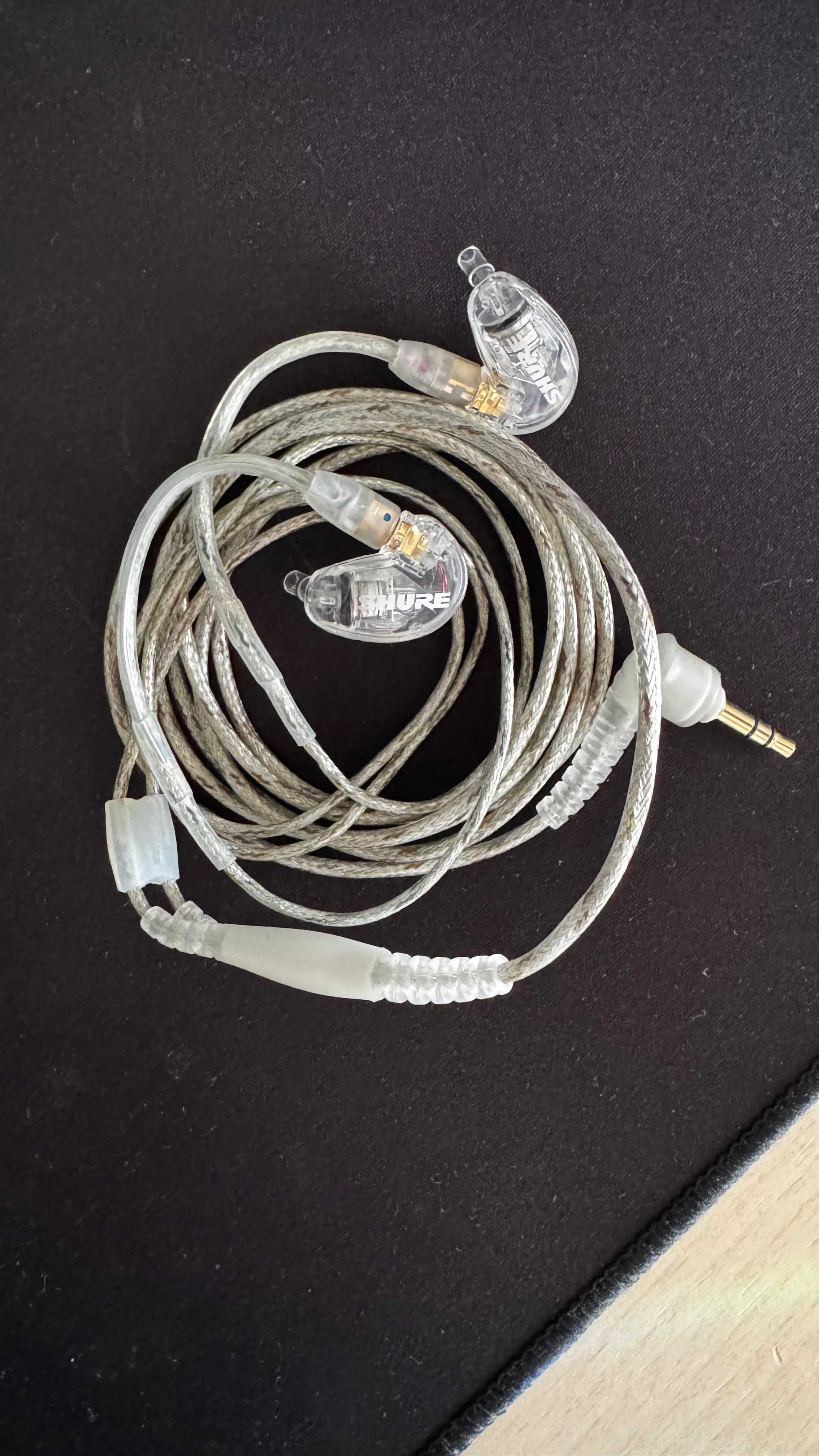 Shure SE215 - In-Ear Monitors (IEMs)