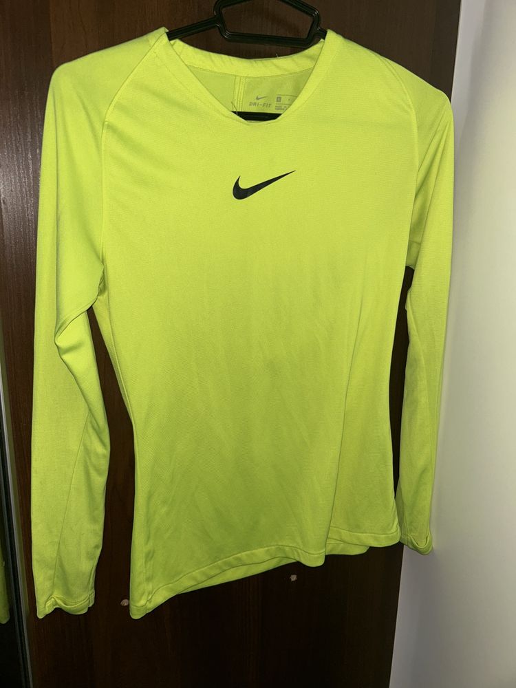 Термобілизна Nike розмір S