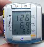 Тонометр Microlife BP-W100, требуется замена манжеты.