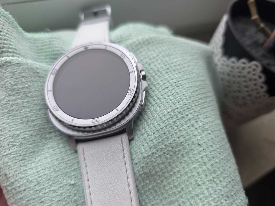 Smartwatch SAMSUNG Galaxy Watch 8 Classic SM-L505F 46mm LTE Biały AI