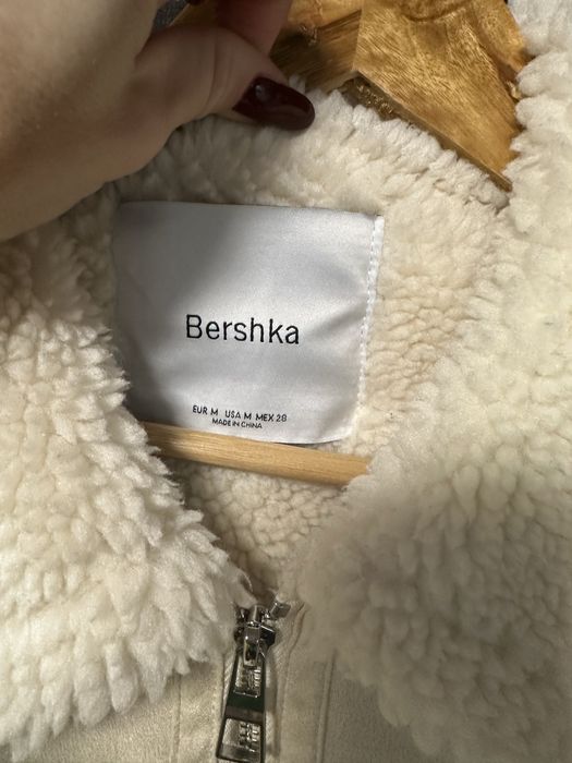 Дубленка короткая Bershka размер M