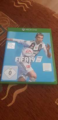 Sprzedam grę FIFA 19 XBOX ONE