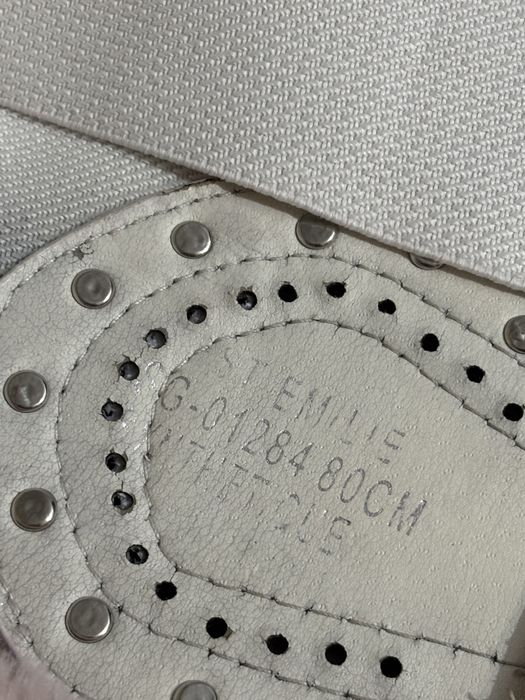 Biały pasek z elastyczną gumą błyszczący cyrkonie diamenciki vintage