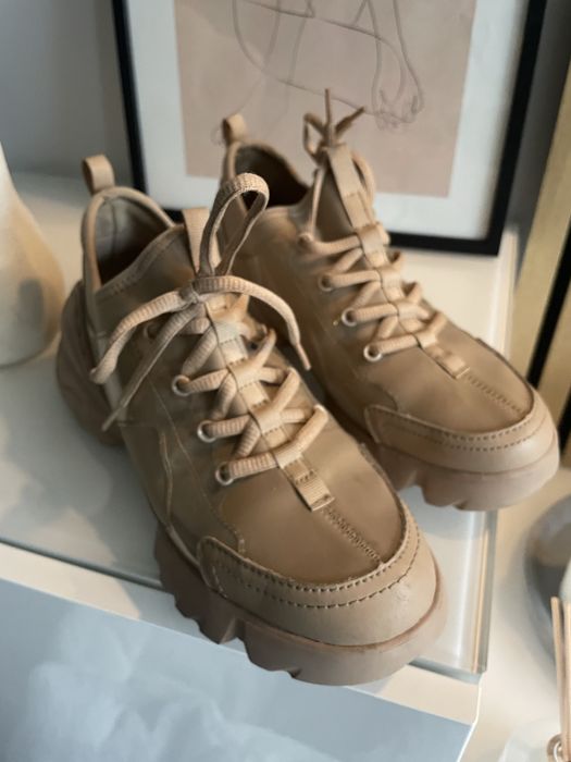 Gino Rossi rozmuar 38