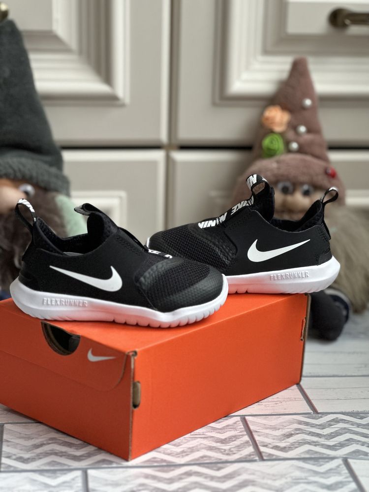 Детские кроссовки на резинках  Nike Flex Runner  оригинал