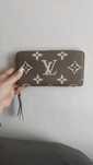 Portfel LV ze skóry naturalnej Louis Vuitton