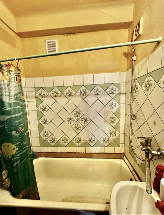 Продается 2 ком кв в Хортицком р-не по ул Светлая