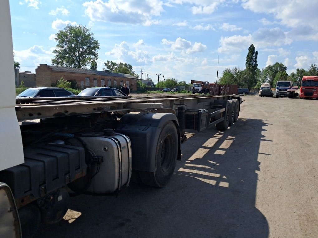 Продам напівпричіп Schmitz