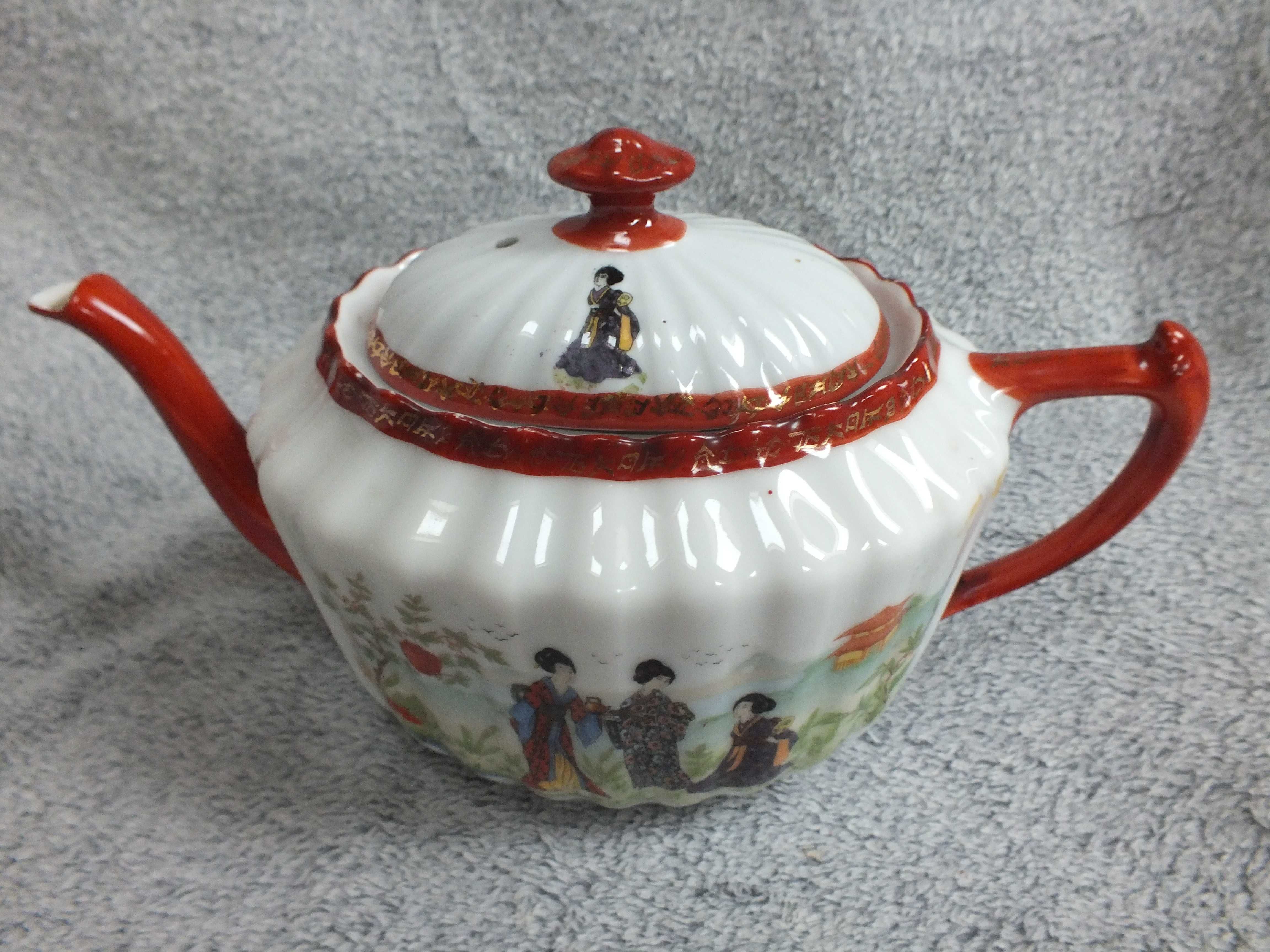 Stary Imbryk  C. Tuppack Tiefenfurt -  Art Deco 1925-45 Japan Bunt