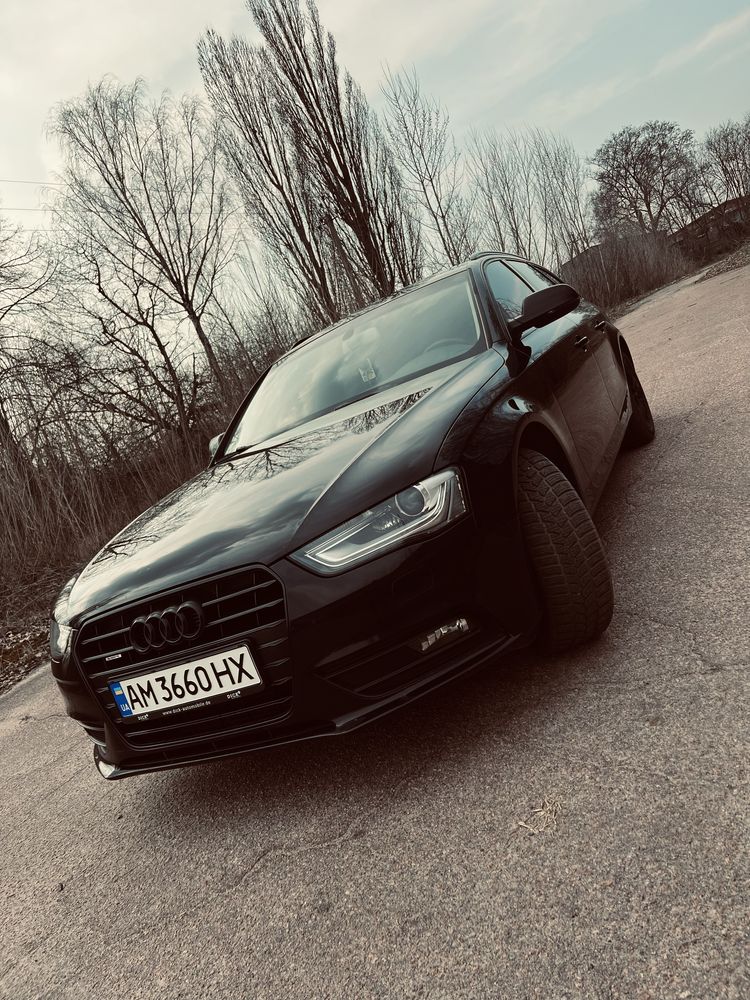 Audi a4 2012 рік 2.0 tdi qaatro