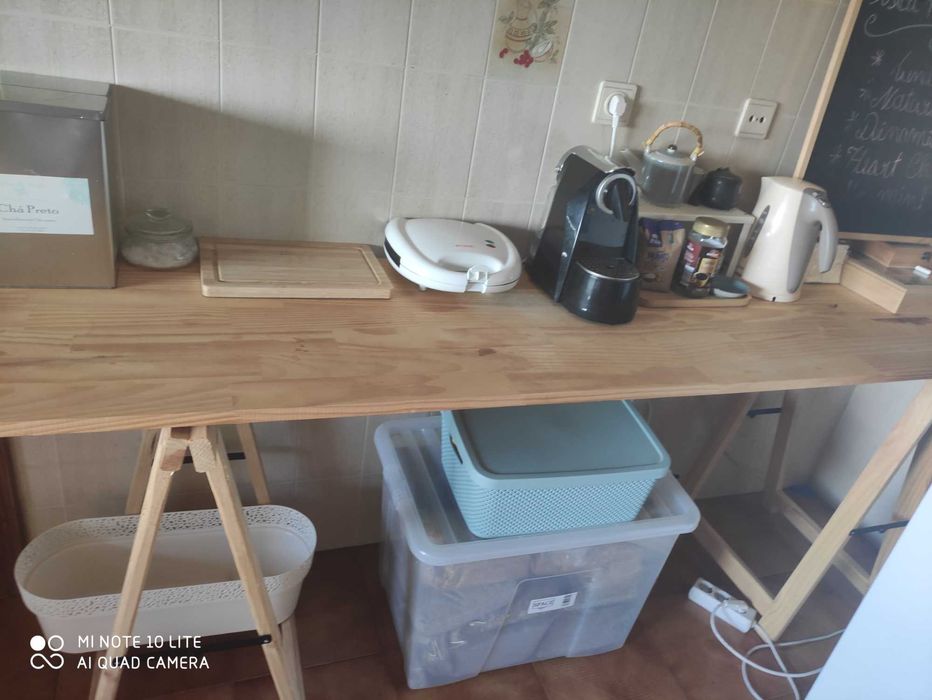 Electrodomésticos e recheio de casa