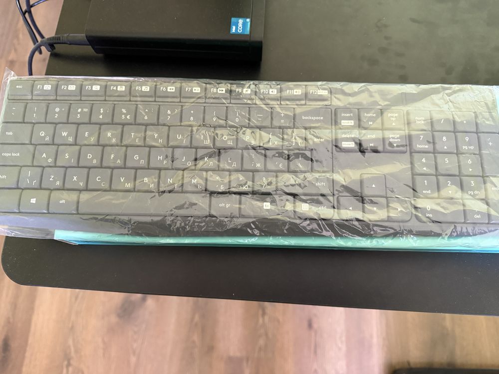 Комплект бездротовий Logitech MK235 UA (920-007931)