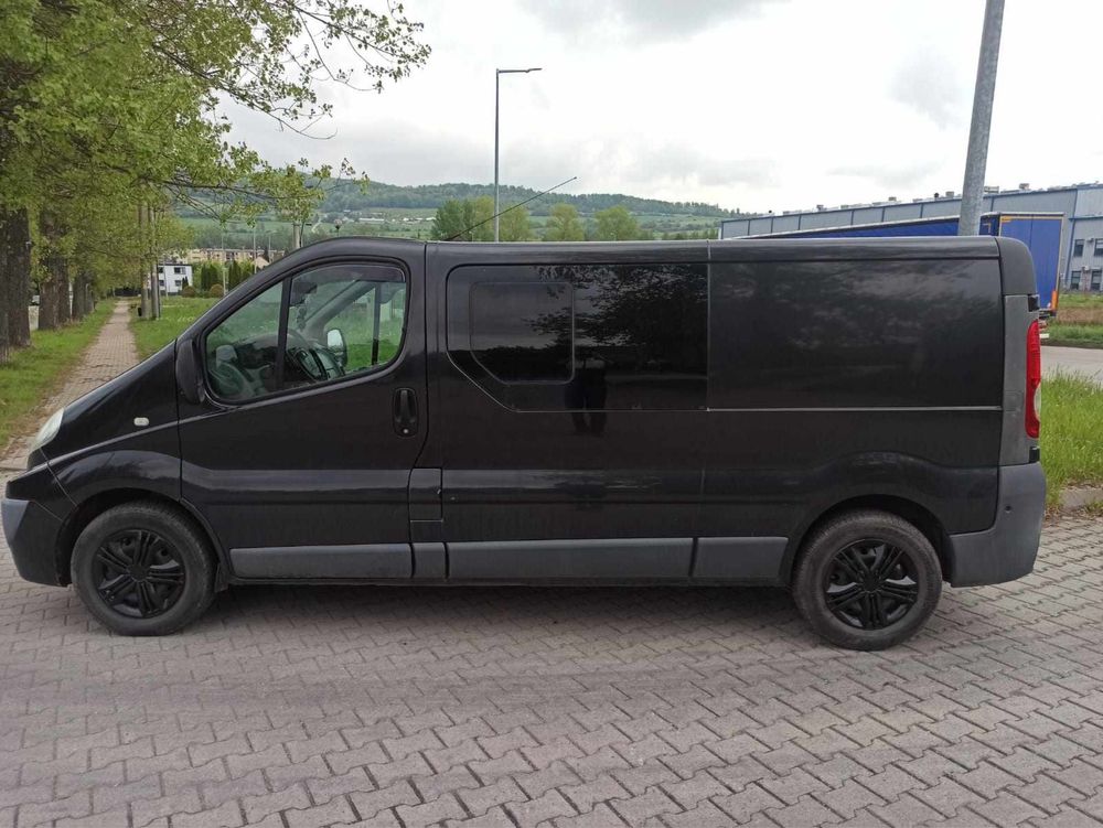 Renault trafic bus