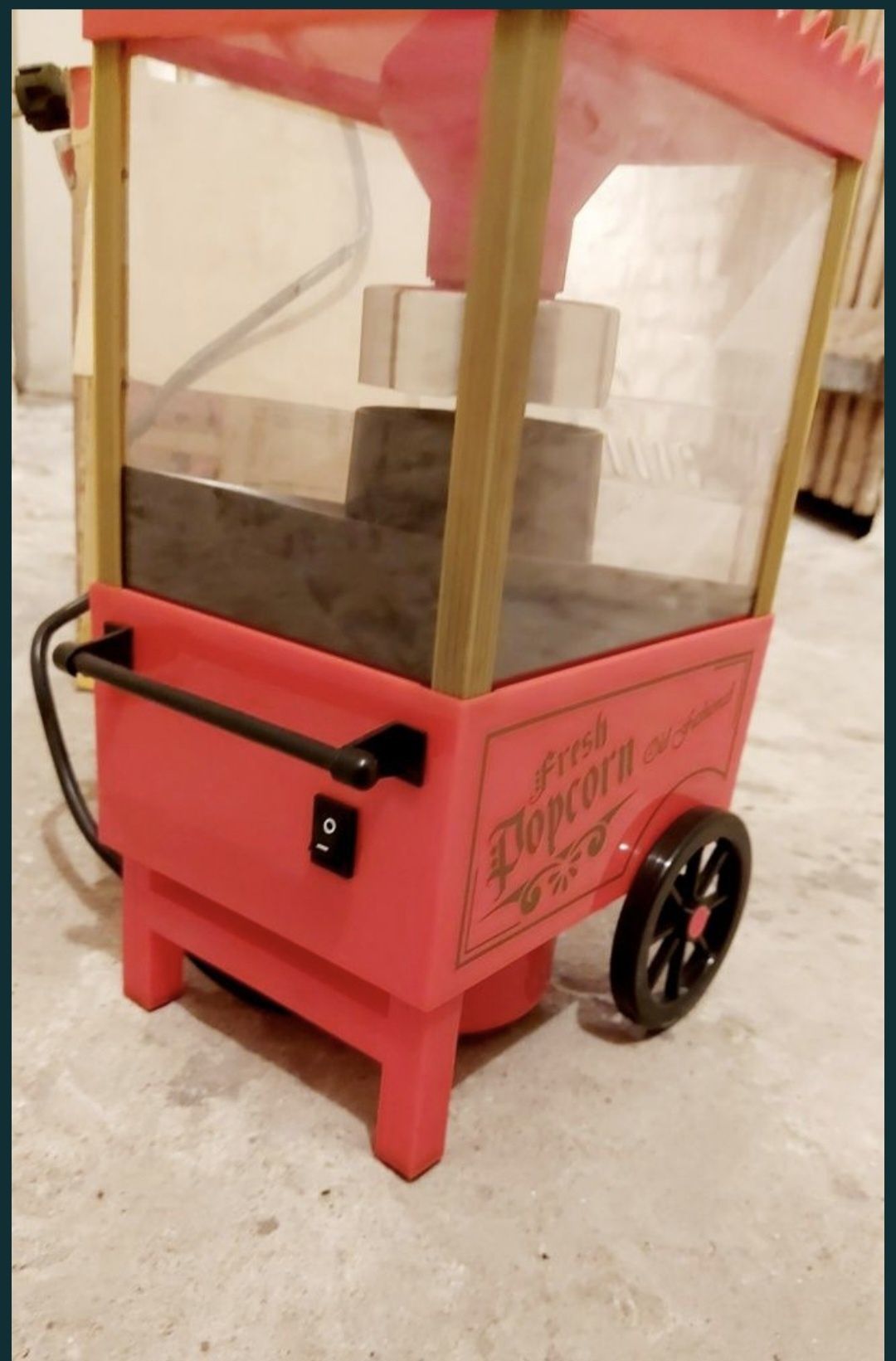 Duża maszyna do popcornu z Niemiec automat nowy