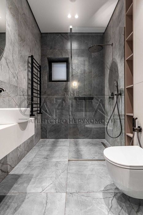 Оренда сучасного нового будинку в КМ с.Крушинка.