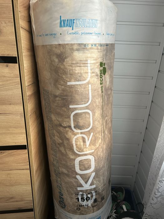 Wełna sprzedam-  trzy/ cztery rolki