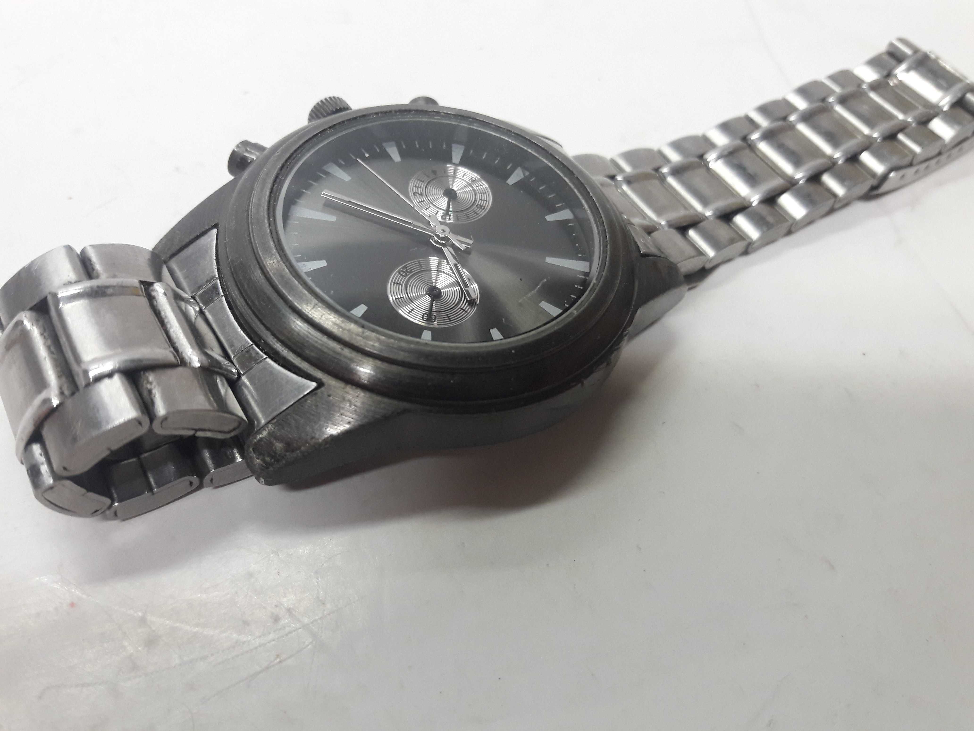 Zegarek kwarcowy SR626SW  srebrny kolor