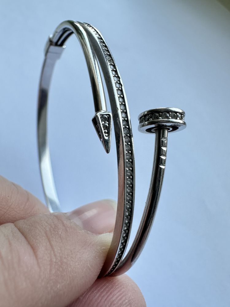 Браслет гвоздь белое золото 585 с феонитами , вес 9,71  гр под Cartier