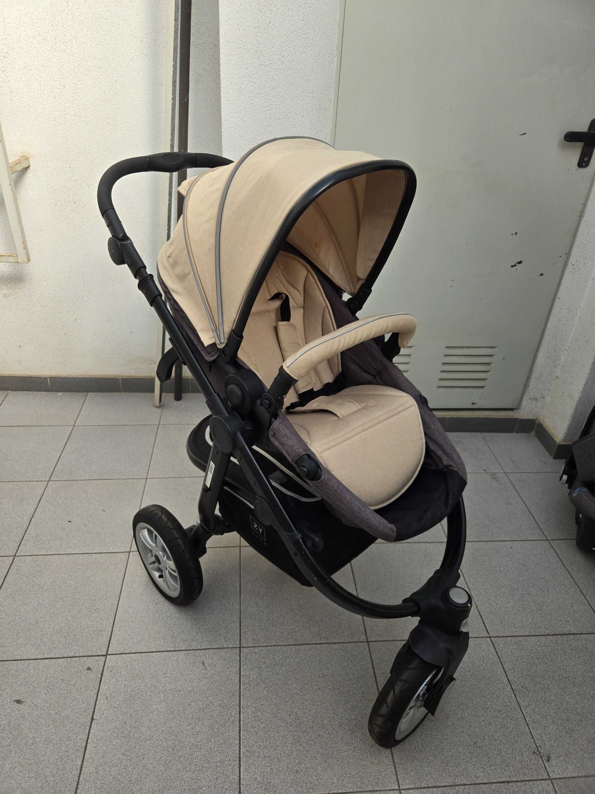 Carrinho de passeio trio.