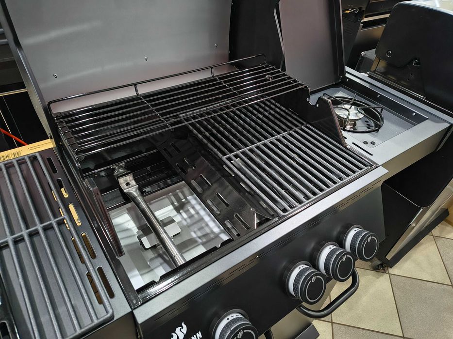 Solidny Grill gazowy z szybą miejscem na butle LANDMANN  BLACKCOOK 3+1