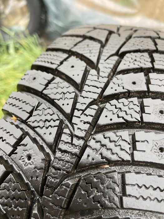 Пара колес у зборі зима прошлого року 175/70/13