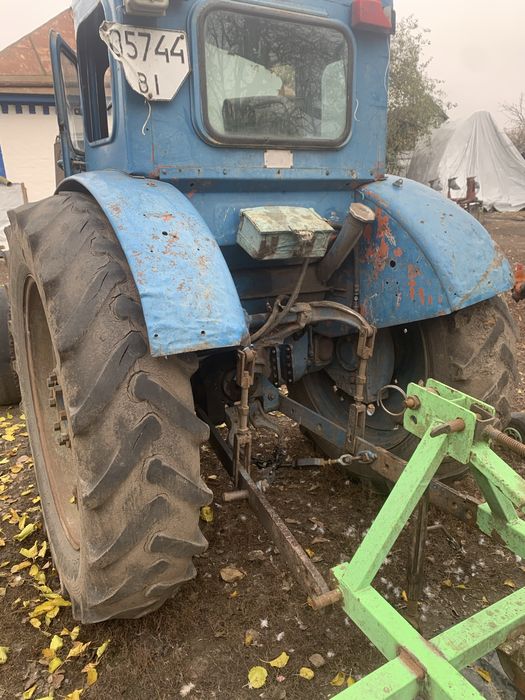 Продам Т-40 + два двигуни