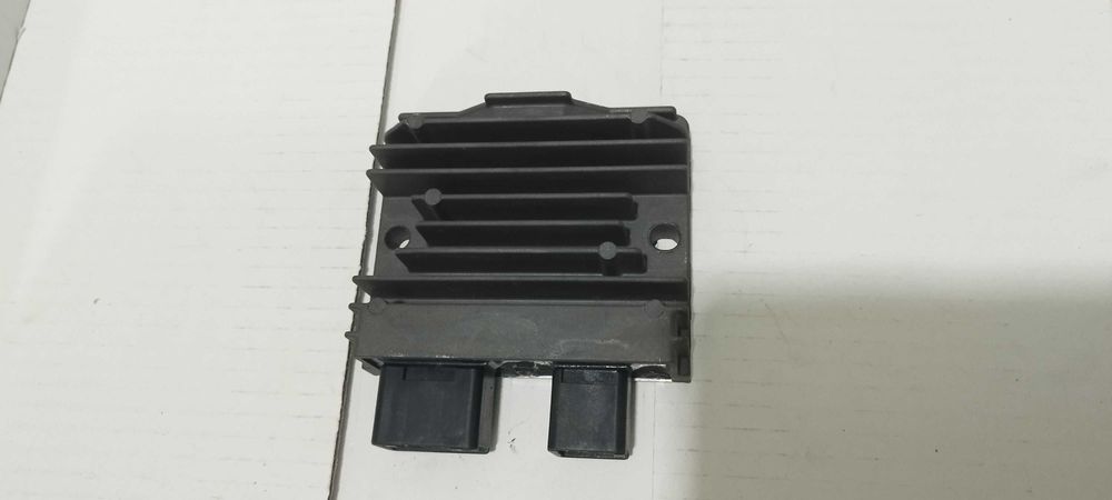 Реле регулятор напруги Honda CB600F Hornet 07-11 PC41 CB1000R 08-10