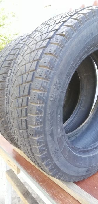 Резина зимняя 215 65 R 16 и 195 65 R 15