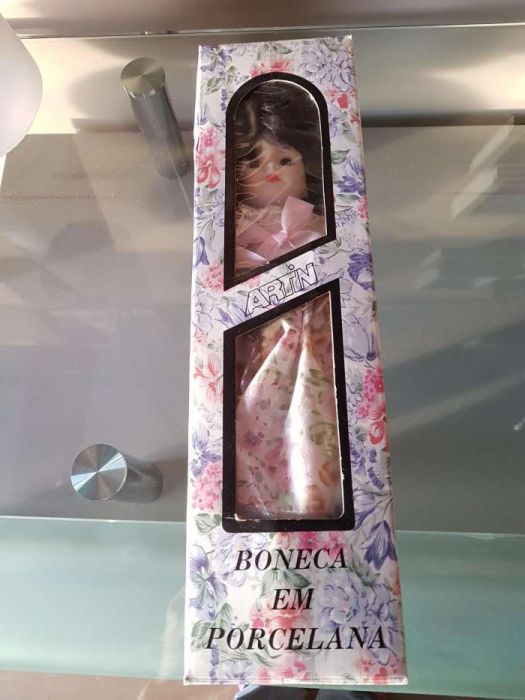 Boneca porcelana!!!