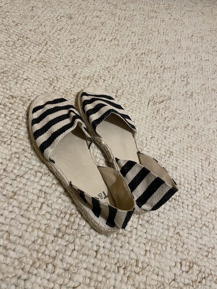 Espadryle baleriny Tom&Rose 40 biało-czarne paski