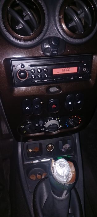 Dacia Duster vende ou troco