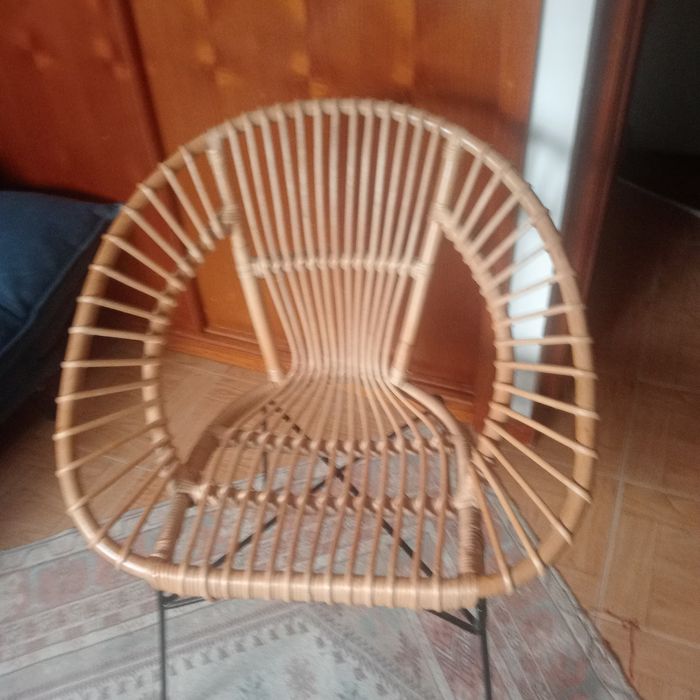 Cadeirão em palha e ferro _- Robusta ,  elegância e delicada