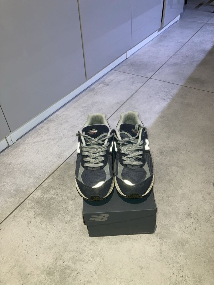 Sprzedam trampki New Balance 2002R
