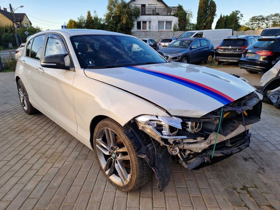BMW 1 niegroznie uszkodzone!