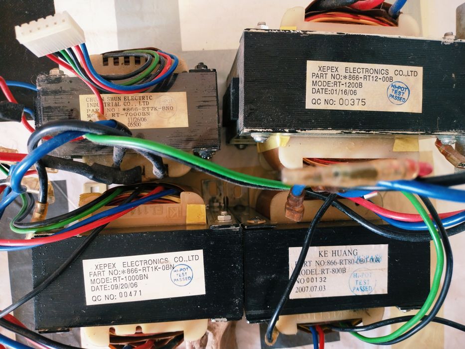 Джерело безперебійного живлення Powercom KIN-1500AP, ВНТ 1500 АР,