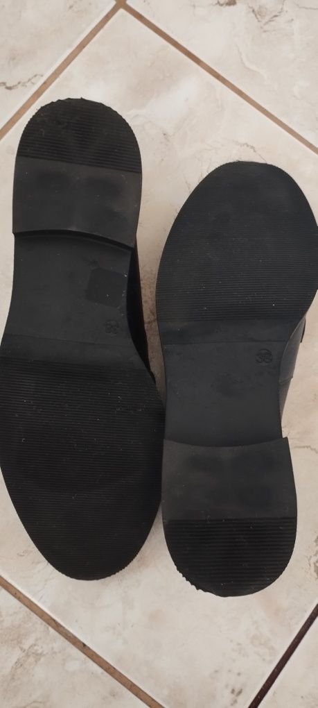 Lasocki Loafersy skórzane 38