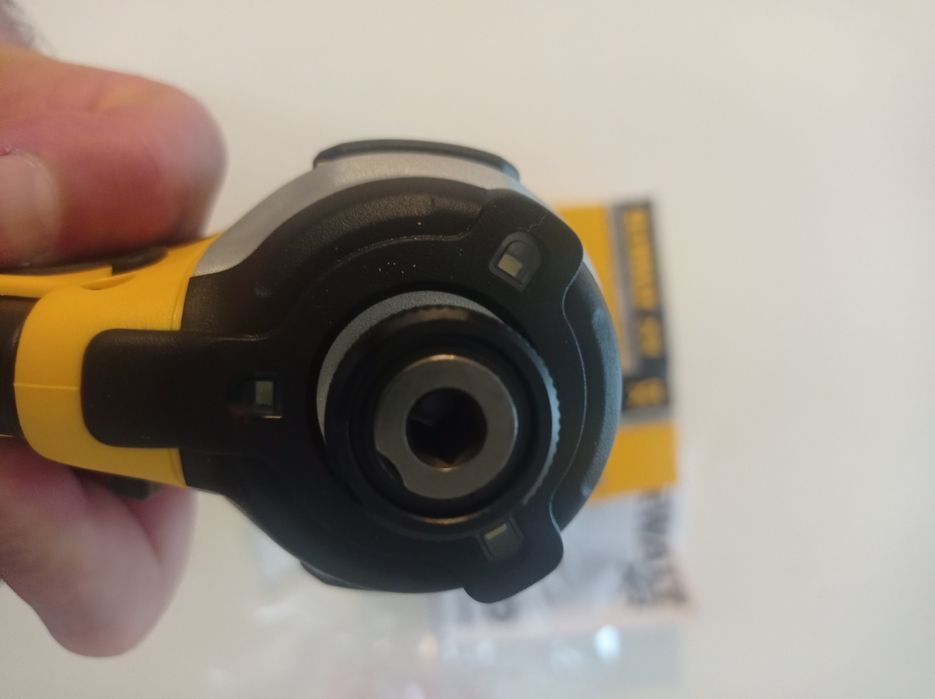 Імпак гідравлічний DeWalt 850N,