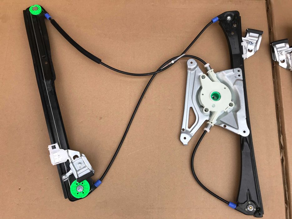 Склопідйомник Стеклоподъемник Audi A4 B5 (94-01)