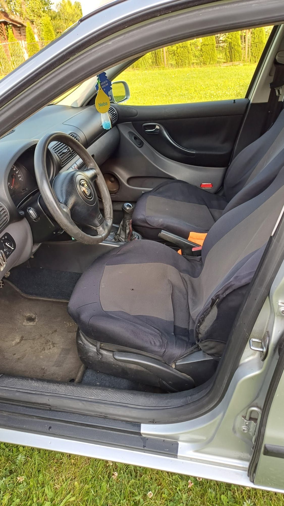 Seat Leon 1.9tdi 90km na pompie z klimą,16lat w jednych rękach