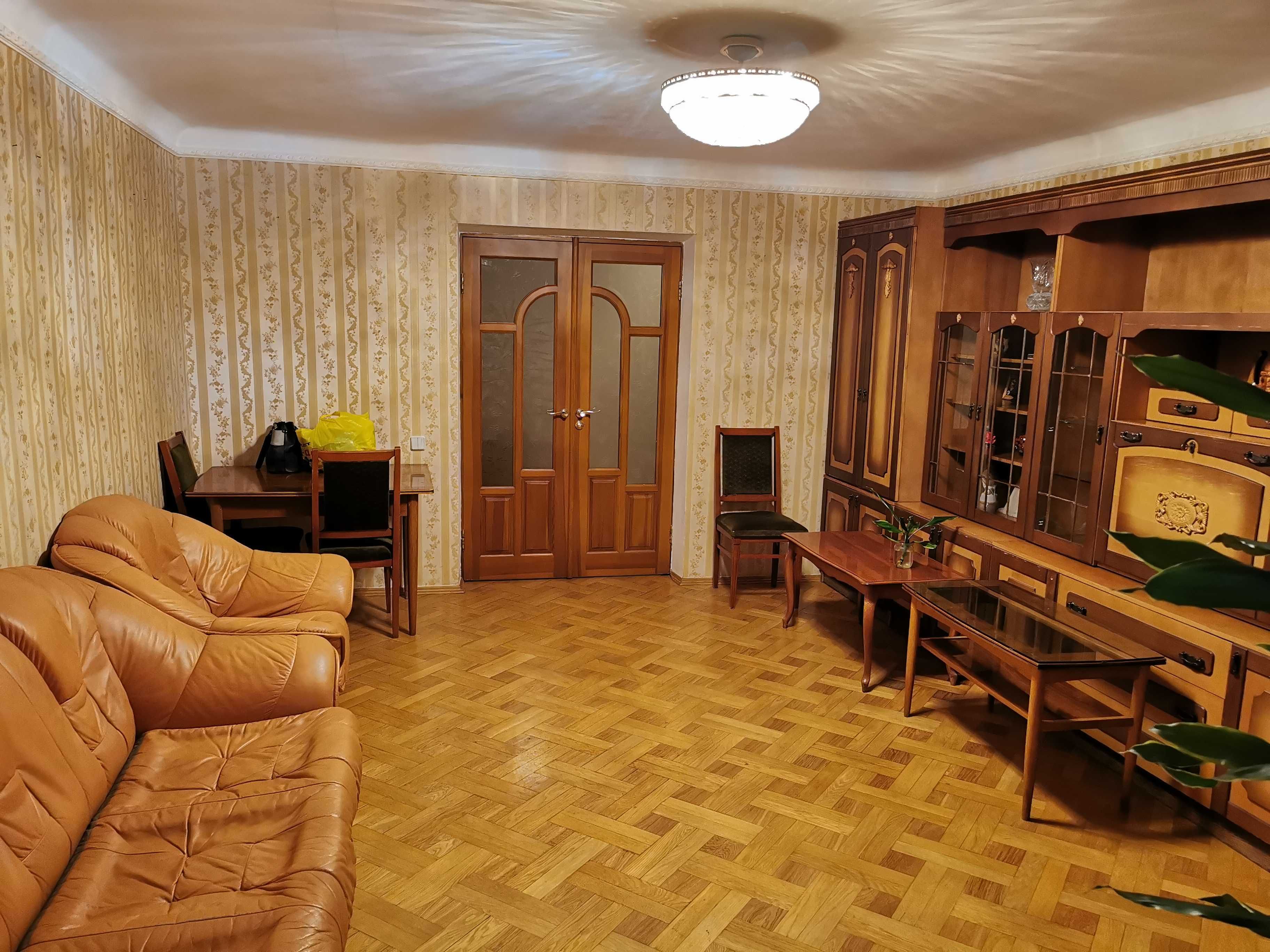 Продам Квартиру 90м Центр! Січових Стрільців 53!
