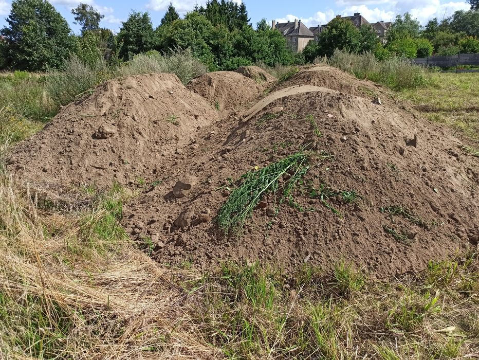 Oddam teren na przywóz ziemi