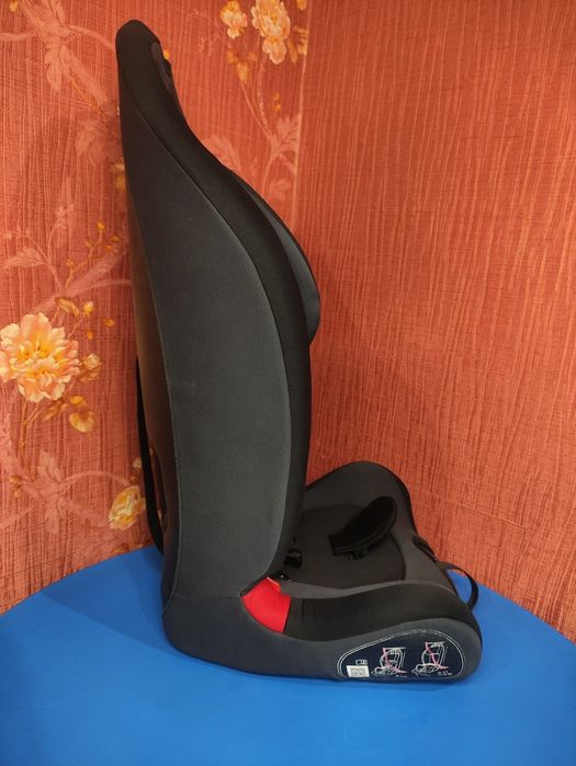 Автокресло Chicco GRO-UP 1/2/3 Jet Black