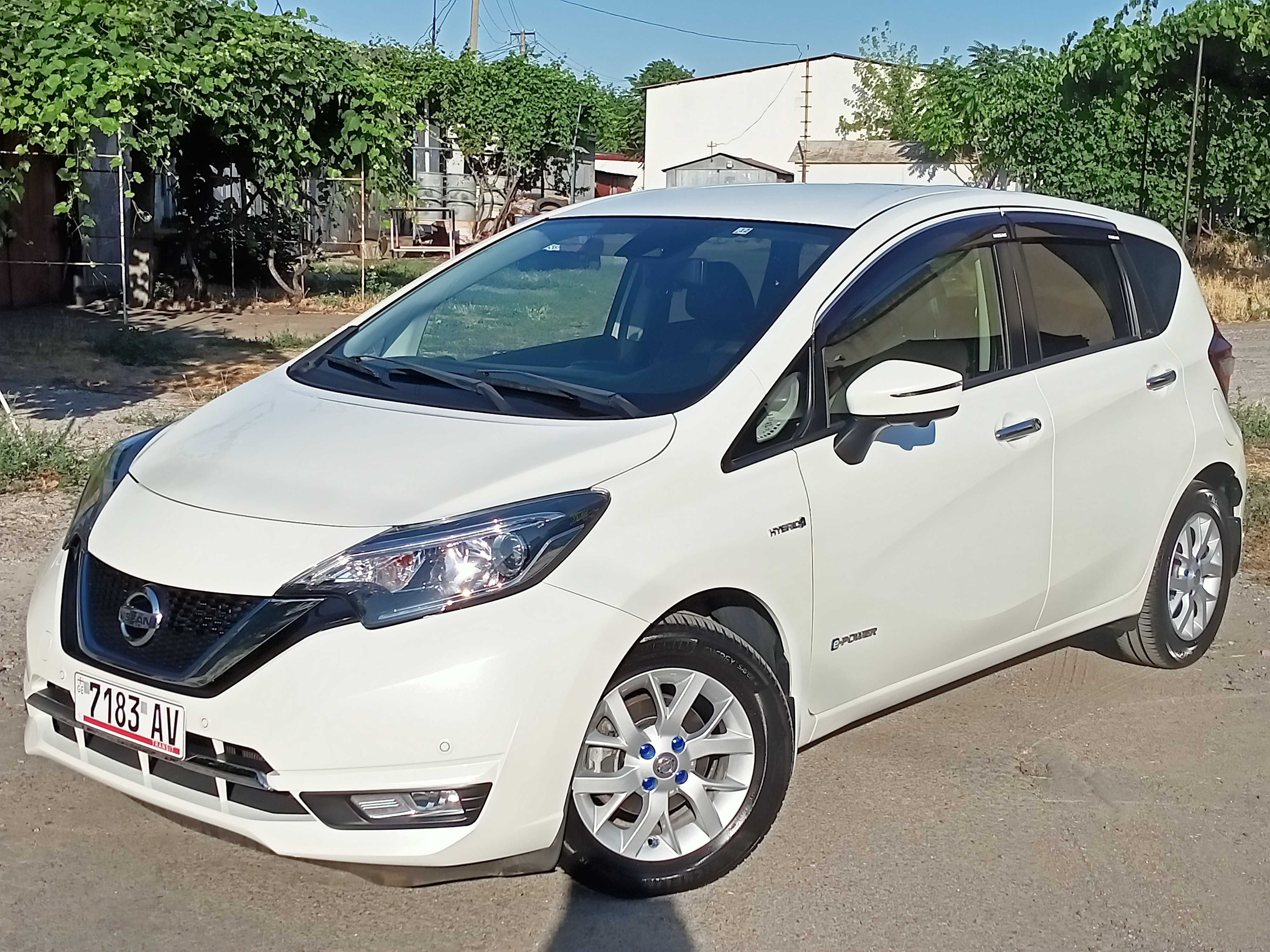 Продам NISSAN NOTE - HYBRID! Состояние НОВОГО АВТО! 2018 год!