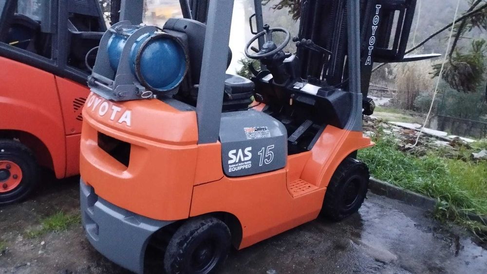 Empilhador Toyota FGF15 a GPL / gás de 1500 kg (2513)