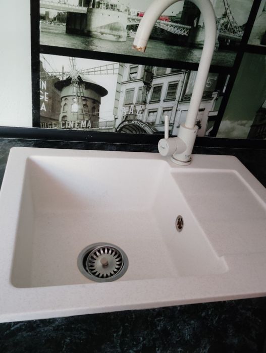 Продам кухню,стіл та стільці