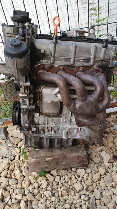 Volkswagen golf touran silnik glowica blok 1.6fsi 04-07r